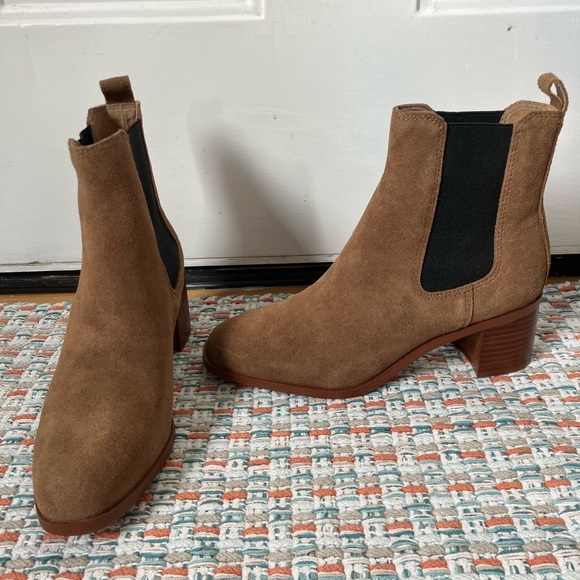 Steve Madden Tan Suede Ankle Boots - Picture 7 of 7
